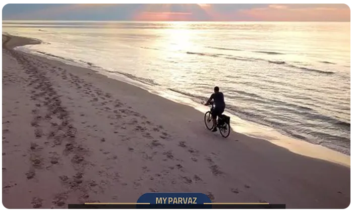 Cycling on the beach of Floria